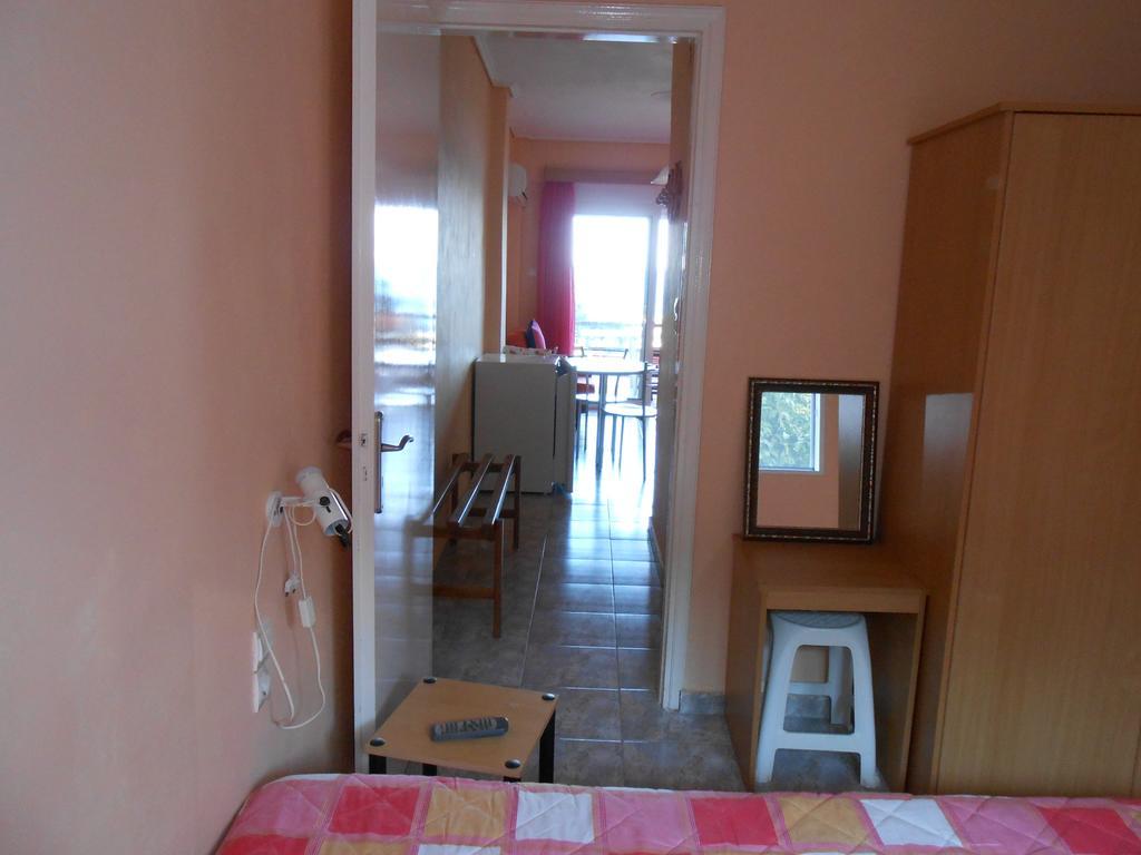 Asimenia Studios Achladi Rom bilde
