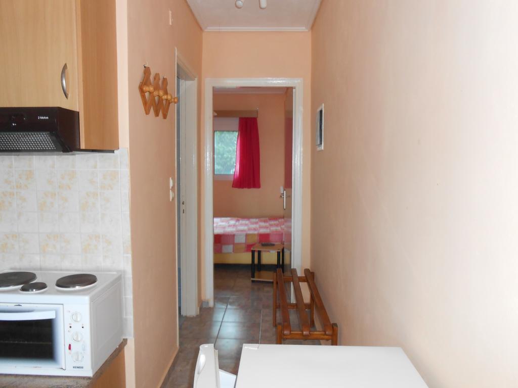 Asimenia Studios Achladi Rom bilde